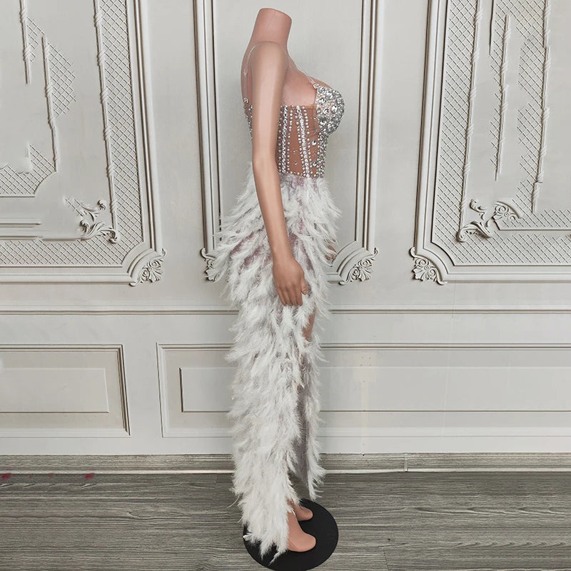 Novance Y4591 Fashion Dress for Women New Styles V-Neck White Club Dresses Sexy Women Clothing Party Dress With Feathers