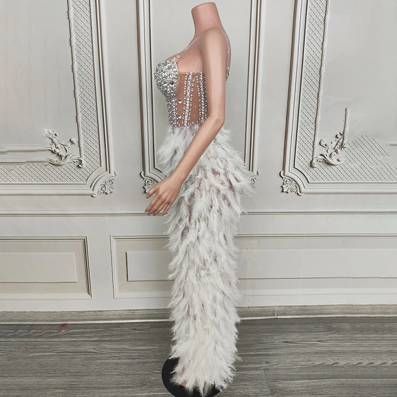 Novance Y4591 Fashion Dress for Women New Styles V-Neck White Club Dresses Sexy Women Clothing Party Dress With Feathers