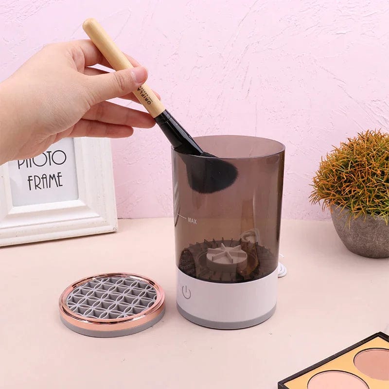Electric makeup brush cleaner and dryer – view 4