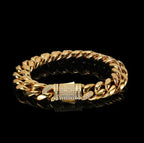 Cuban link chain bracelet in Gold