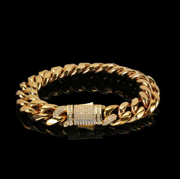 Cuban link chain bracelet in Gold